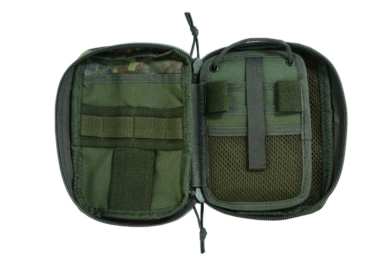 SHE-1008 Compact EDC Camouflage  Pouch Colour  Flecktarn inside view.